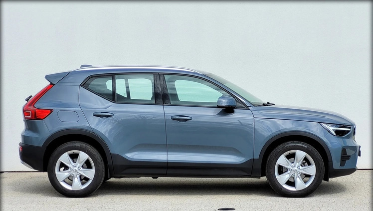 Volvo XC 40 cena 151111 przebieg: 32180, rok produkcji 2023 z Krzyż Wielkopolski małe 436